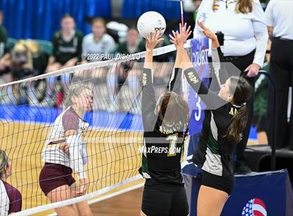 Thumbnail 1 in Alamosa vs. Manitou Springs (CHSAA 3A 1st Round) photogallery.