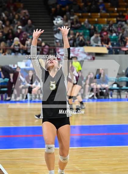 Thumbnail 2 in Alamosa vs. Manitou Springs (CHSAA 3A 1st Round) photogallery.