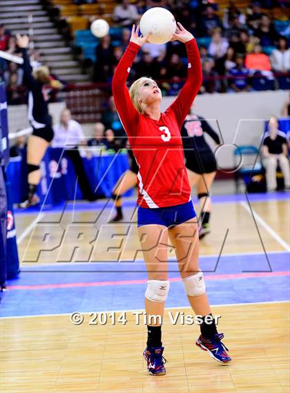 Thumbnail 3 in Idalia vs. Springfield (CHSAA 1A Playoff) photogallery.