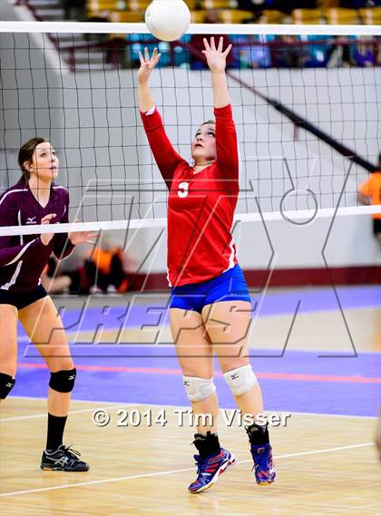 Thumbnail 3 in Idalia vs. Springfield (CHSAA 1A Playoff) photogallery.