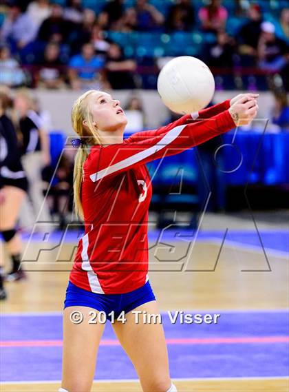 Thumbnail 2 in Idalia vs. Springfield (CHSAA 1A Playoff) photogallery.