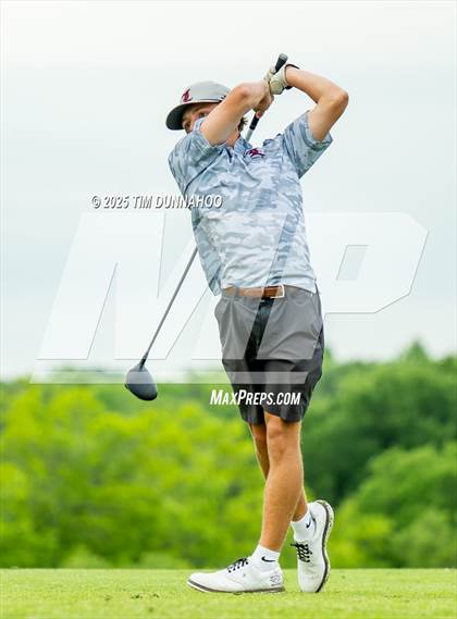 Thumbnail 2 in UIL 3A Boys Golf Finals (Round 1) photogallery.