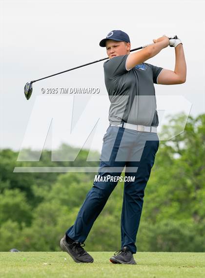 Thumbnail 3 in UIL 3A Boys Golf Finals (Round 1) photogallery.