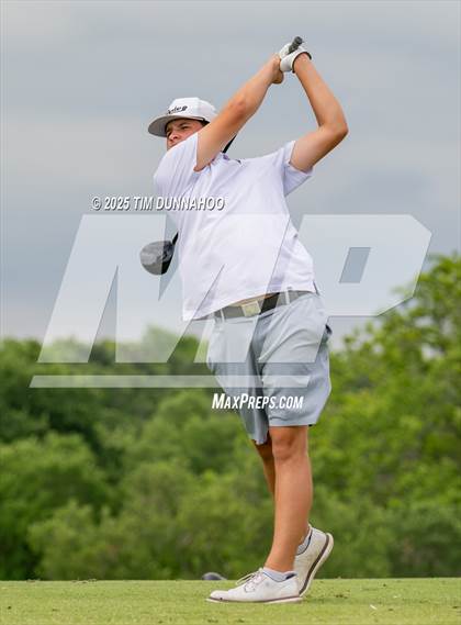 Thumbnail 2 in UIL 3A Boys Golf Finals (Round 1) photogallery.