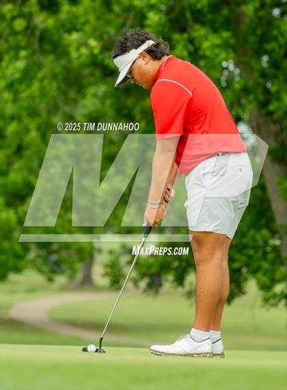 Thumbnail 3 in UIL 3A Boys Golf Finals (Round 1) photogallery.