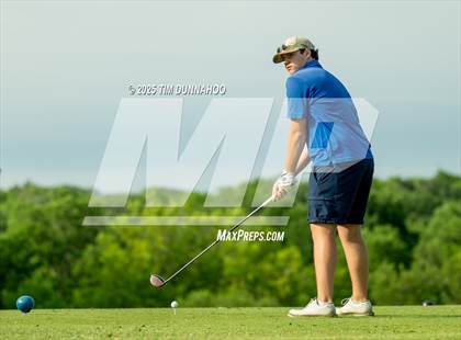 Thumbnail 1 in UIL 3A Boys Golf Finals (Round 1) photogallery.