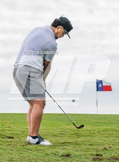 Thumbnail 3 in UIL 3A Boys Golf Finals (Round 1) photogallery.