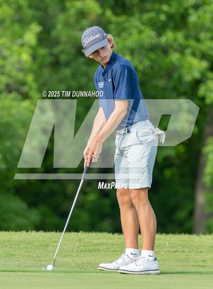 Thumbnail 1 in UIL 3A Boys Golf Finals (Round 1) photogallery.