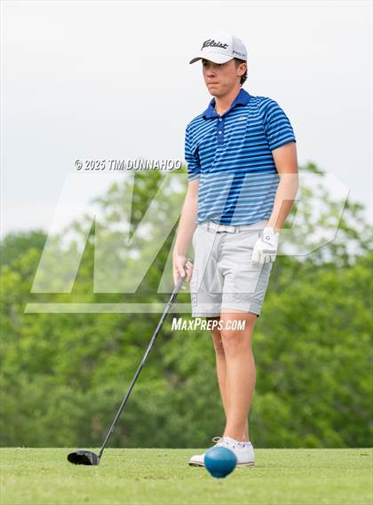 Thumbnail 2 in UIL 3A Boys Golf Finals (Round 1) photogallery.