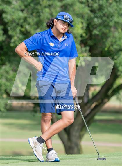 Thumbnail 3 in UIL 3A Boys Golf Finals (Round 1) photogallery.