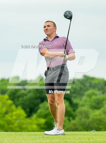 Thumbnail 1 in UIL 3A Boys Golf Finals (Round 1) photogallery.