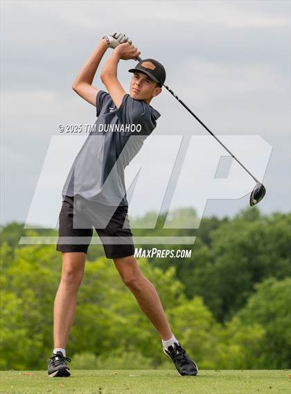 Thumbnail 2 in UIL 3A Boys Golf Finals (Round 1) photogallery.