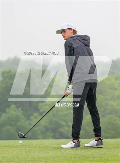 Thumbnail 3 in UIL 3A Boys Golf Finals (Round 1) photogallery.