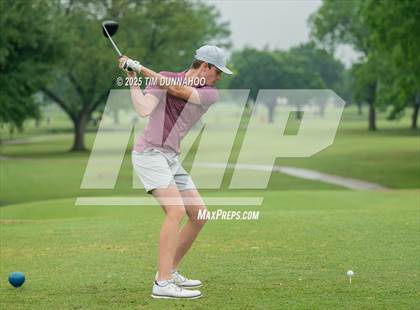 Thumbnail 1 in UIL 3A Boys Golf Finals (Round 1) photogallery.