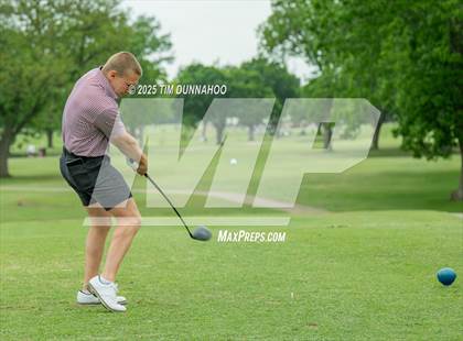 Thumbnail 2 in UIL 3A Boys Golf Finals (Round 1) photogallery.