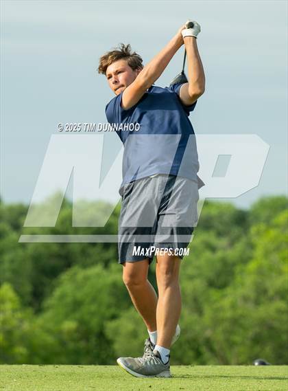 Thumbnail 2 in UIL 3A Boys Golf Finals (Round 1) photogallery.