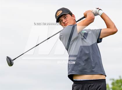 Thumbnail 3 in UIL 3A Boys Golf Finals (Round 1) photogallery.