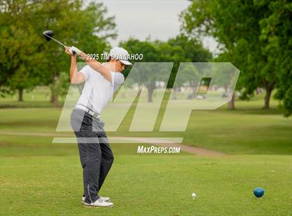Thumbnail 1 in UIL 3A Boys Golf Finals (Round 1) photogallery.