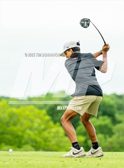 Thumbnail 2 in UIL 3A Boys Golf Finals (Round 1) photogallery.