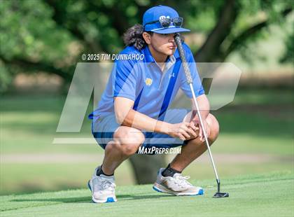 Thumbnail 1 in UIL 3A Boys Golf Finals (Round 1) photogallery.