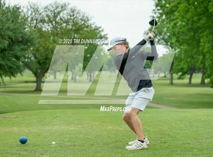 Thumbnail 3 in UIL 3A Boys Golf Finals (Round 1) photogallery.