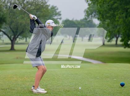 Thumbnail 3 in UIL 3A Boys Golf Finals (Round 1) photogallery.