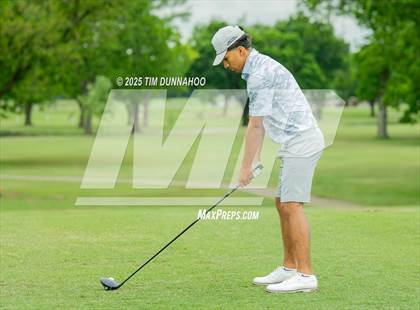 Thumbnail 1 in UIL 3A Boys Golf Finals (Round 1) photogallery.