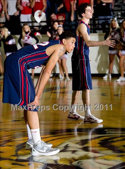 Thumbnail 1 in Findlay Prep vs. Flower Mound Marcus photogallery.