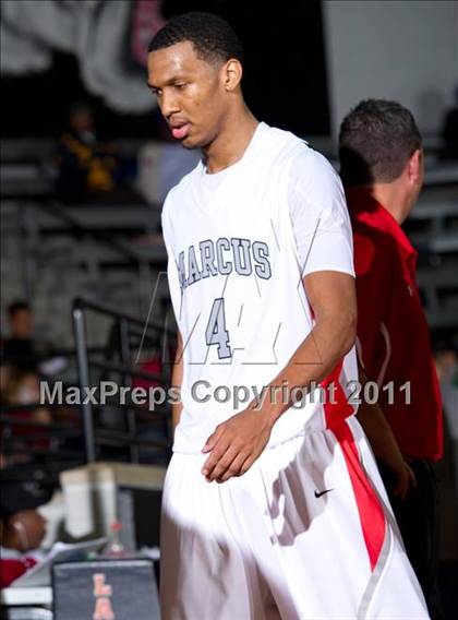 Thumbnail 3 in Findlay Prep vs. Flower Mound Marcus photogallery.
