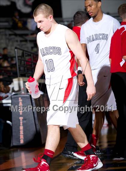 Thumbnail 2 in Findlay Prep vs. Flower Mound Marcus photogallery.