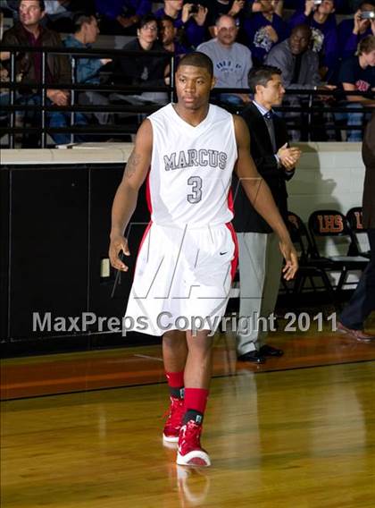 Thumbnail 2 in Findlay Prep vs. Flower Mound Marcus photogallery.