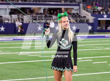 Thumbnail 3 in Southlake Carroll vs. Vandegrift (UIL 6A Division II Final) photogallery.