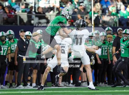 Thumbnail 3 in Southlake Carroll vs. Vandegrift (UIL 6A Division II Final) photogallery.