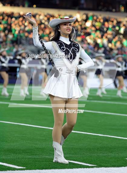 Thumbnail 2 in Southlake Carroll vs. Vandegrift (UIL 6A Division II Final) photogallery.