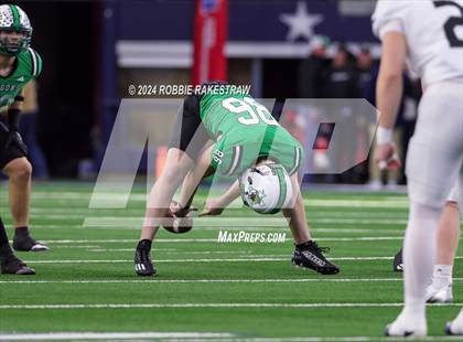 Thumbnail 2 in Southlake Carroll vs. Vandegrift (UIL 6A Division II Final) photogallery.