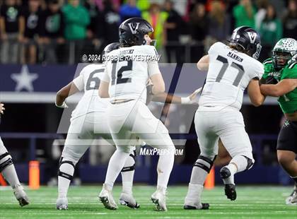 Thumbnail 1 in Southlake Carroll vs. Vandegrift (UIL 6A Division II Final) photogallery.