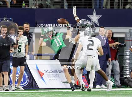 Thumbnail 1 in Southlake Carroll vs. Vandegrift (UIL 6A Division II Final) photogallery.