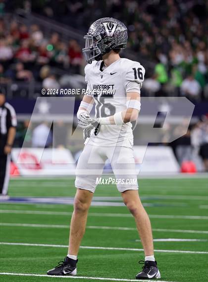 Thumbnail 3 in Southlake Carroll vs. Vandegrift (UIL 6A Division II Final) photogallery.