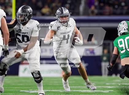 Thumbnail 3 in Southlake Carroll vs. Vandegrift (UIL 6A Division II Final) photogallery.