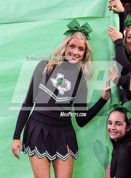 Thumbnail 1 in Southlake Carroll vs. Vandegrift (UIL 6A Division II Final) photogallery.