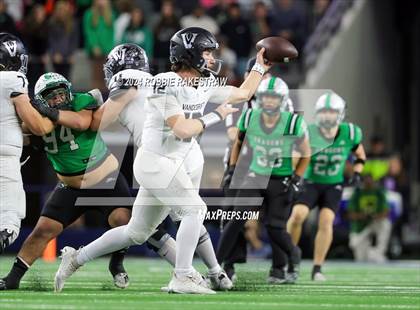 Thumbnail 2 in Southlake Carroll vs. Vandegrift (UIL 6A Division II Final) photogallery.