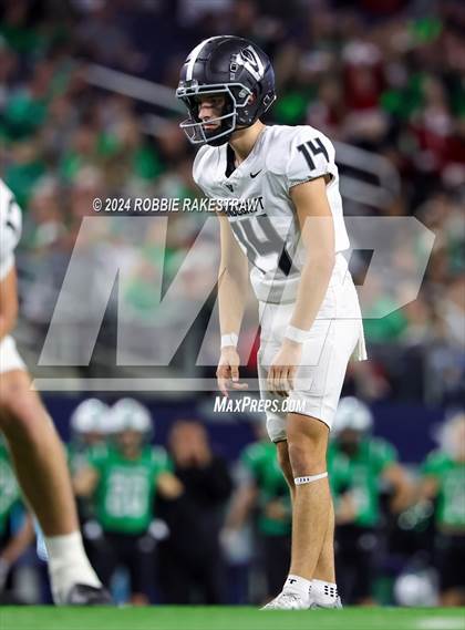 Thumbnail 1 in Southlake Carroll vs. Vandegrift (UIL 6A Division II Final) photogallery.