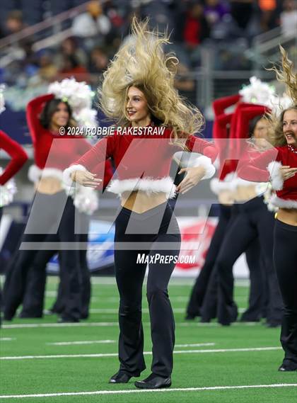 Thumbnail 2 in Southlake Carroll vs. Vandegrift (UIL 6A Division II Final) photogallery.