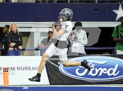 Thumbnail 3 in Southlake Carroll vs. Vandegrift (UIL 6A Division II Final) photogallery.