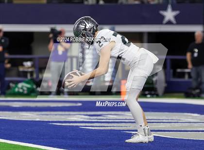 Thumbnail 1 in Southlake Carroll vs. Vandegrift (UIL 6A Division II Final) photogallery.