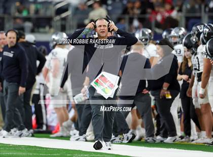 Thumbnail 1 in Southlake Carroll vs. Vandegrift (UIL 6A Division II Final) photogallery.