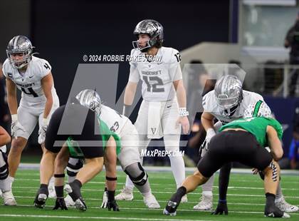 Thumbnail 2 in Southlake Carroll vs. Vandegrift (UIL 6A Division II Final) photogallery.