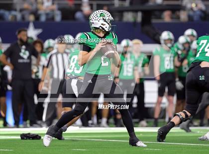 Thumbnail 2 in Southlake Carroll vs. Vandegrift (UIL 6A Division II Final) photogallery.