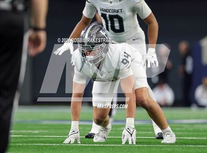 Thumbnail 3 in Southlake Carroll vs. Vandegrift (UIL 6A Division II Final) photogallery.