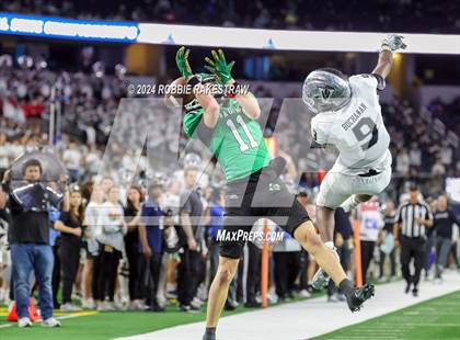 Thumbnail 3 in Southlake Carroll vs. Vandegrift (UIL 6A Division II Final) photogallery.